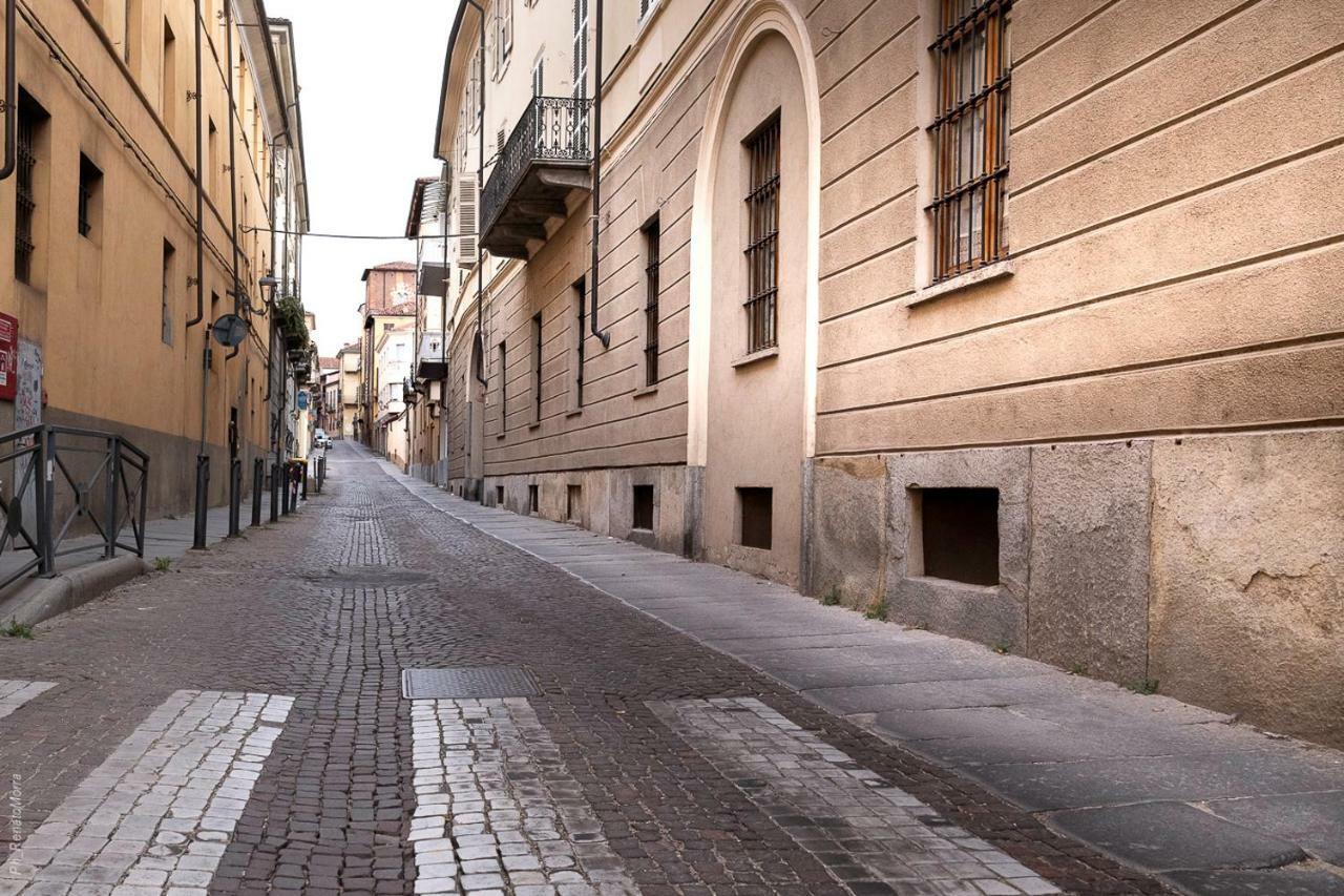 Roero Suite In The City Center Asti Exterior foto